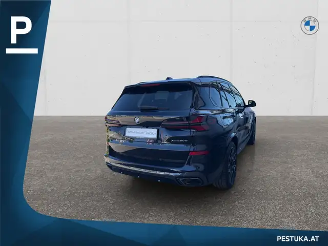 BMW X5 view 4