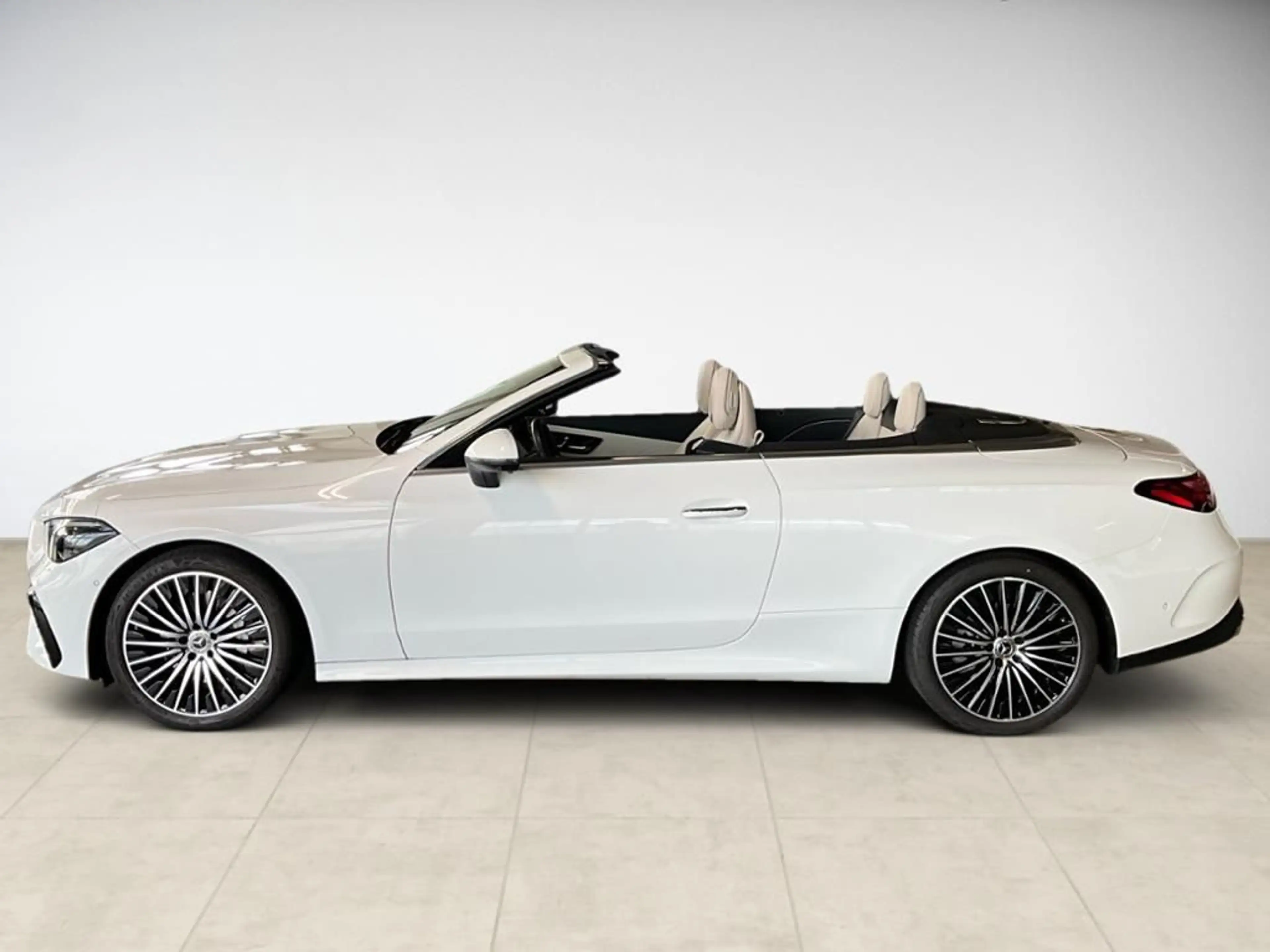 Mercedes-Benz CLE 200 4MATIC AMG Cabriolet Junge Sterne Garant — photo 3
