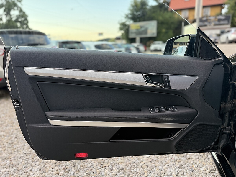 Mercedes-Benz E 350 CDI BlueEFFICIE — photo 11