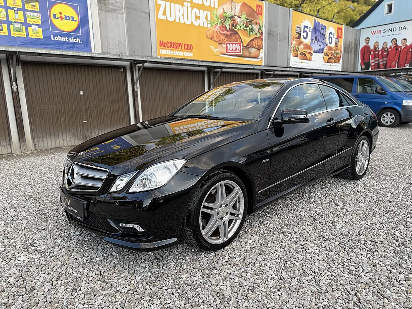 Mercedes-Benz E 350 CDI BlueEFFICIE Schwarz - 1