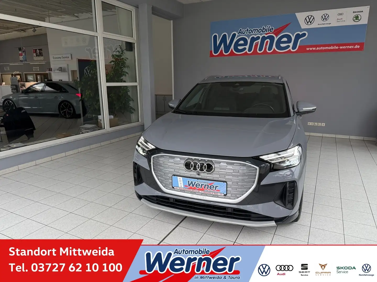 Audi 40 e-tron MatrixLED Navi Werksgarantie Grau - 1