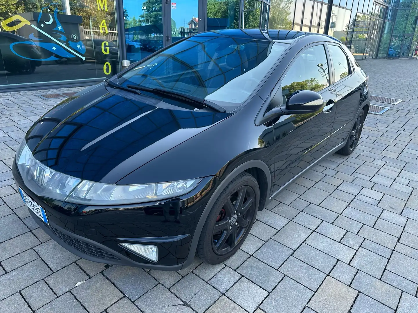 Honda Civic 5p 1.8 i-vtec Executive LE i-pilot Noir - 1