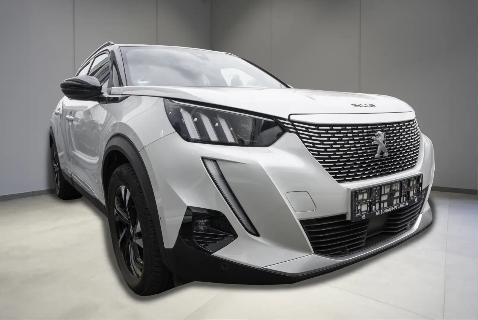 Peugeot 2008 GT 136 Blanc - 2