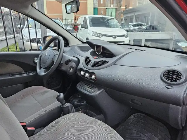 Renault Twingo view 8