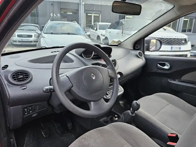 Renault Twingo view 6