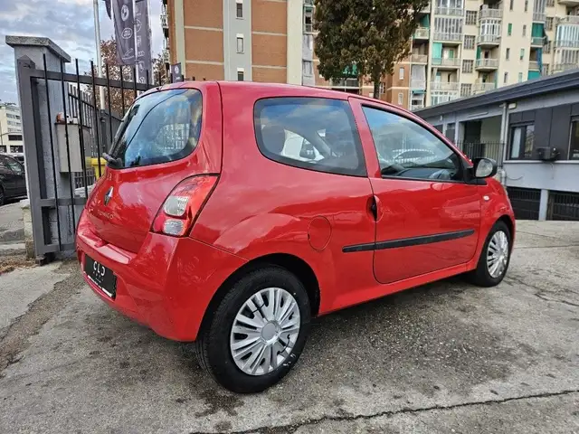 Renault Twingo view 3