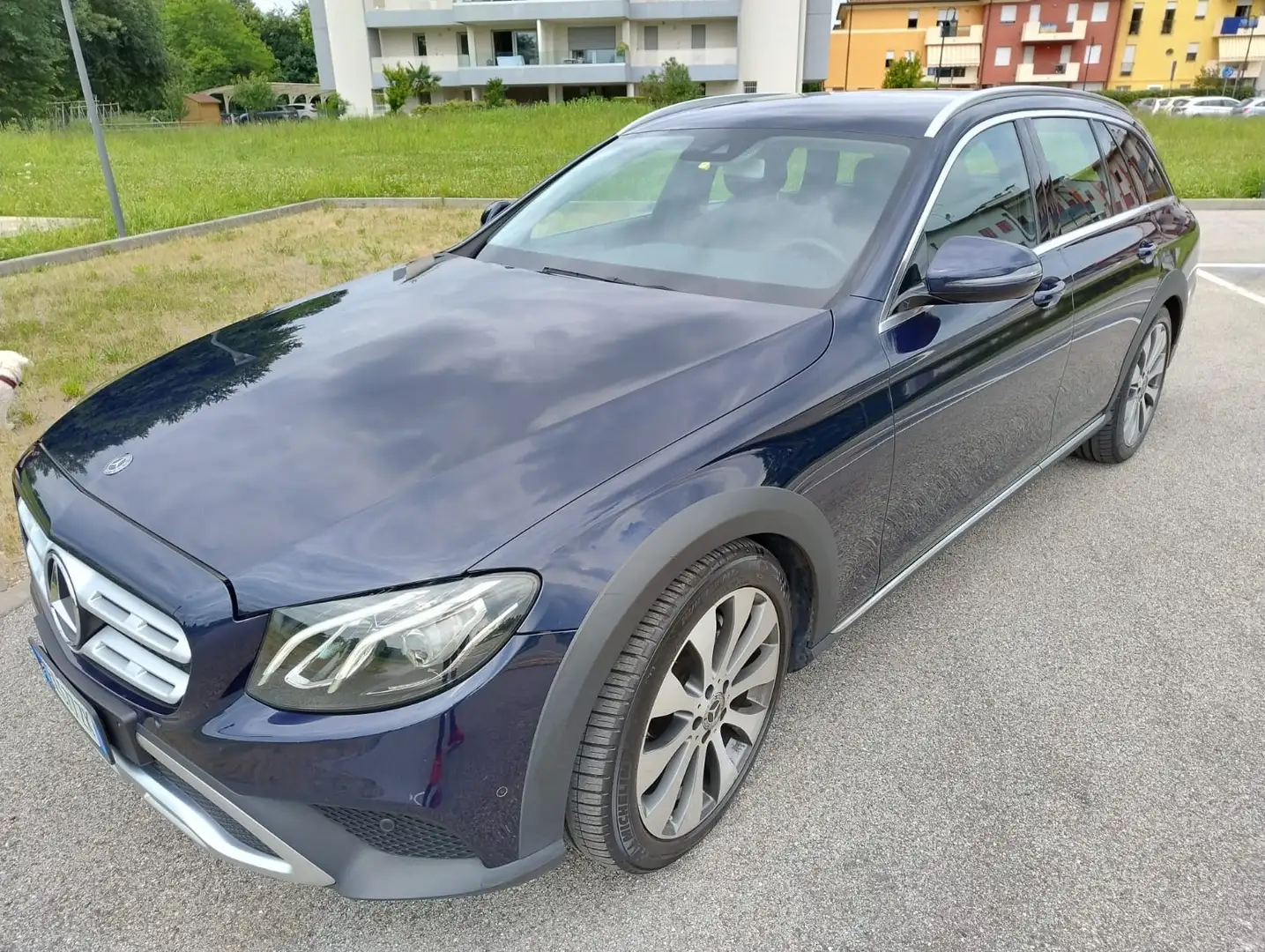 Mercedes-Benz E 220 E 220 dS.W. 4Matic Auto Business Sport All-Terrain Mavi - 1