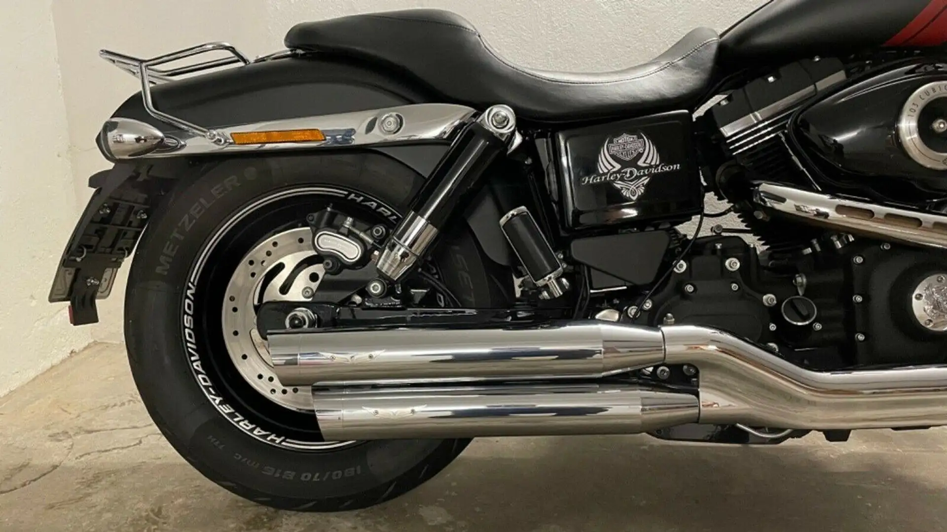 Harley-Davidson Fat Bob FXDF Чорний - 2