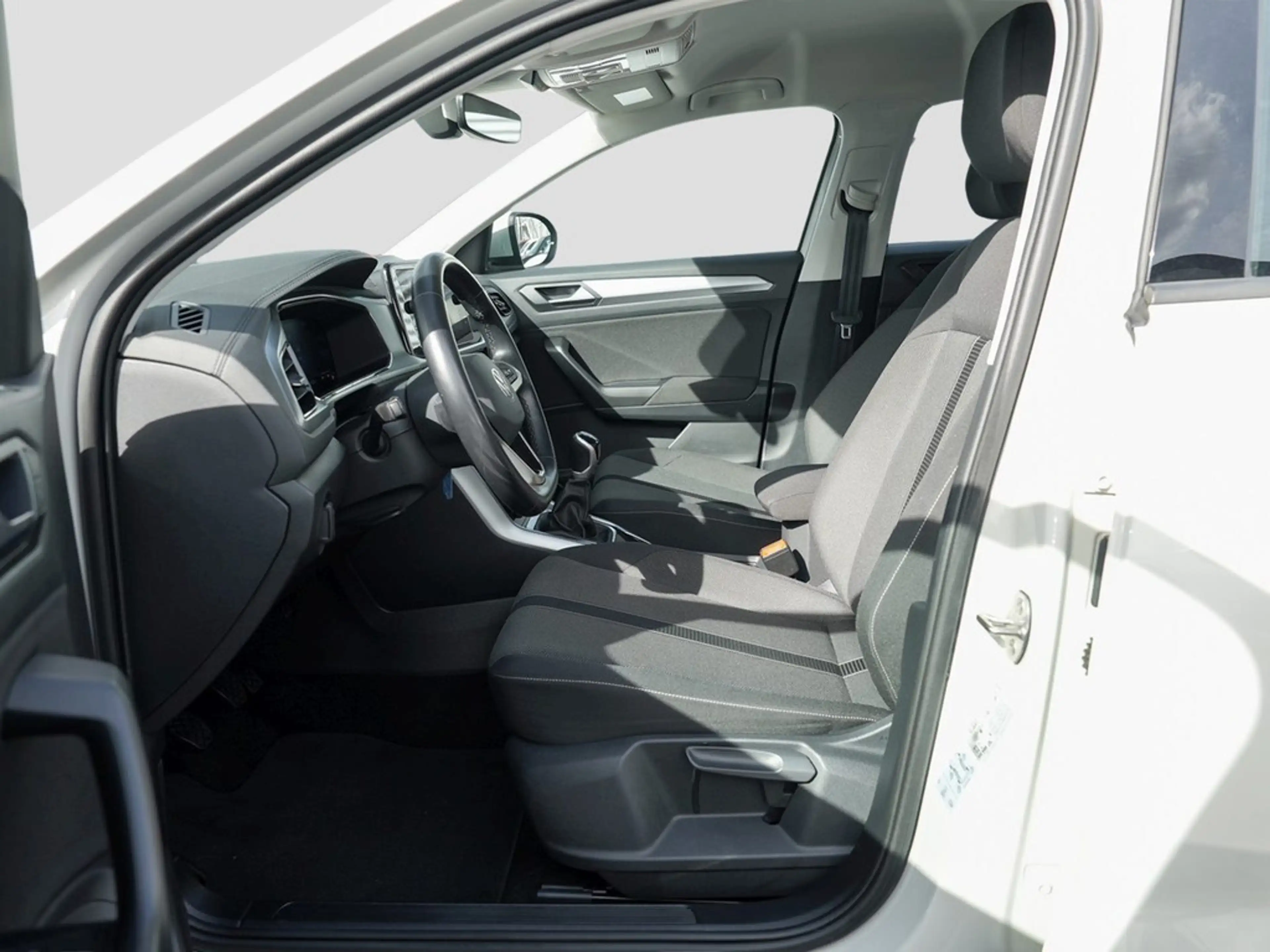 Volkswagen T-Roc 1.0 TSI LIFE /LED/AppConnect/DAB+ — photo 9