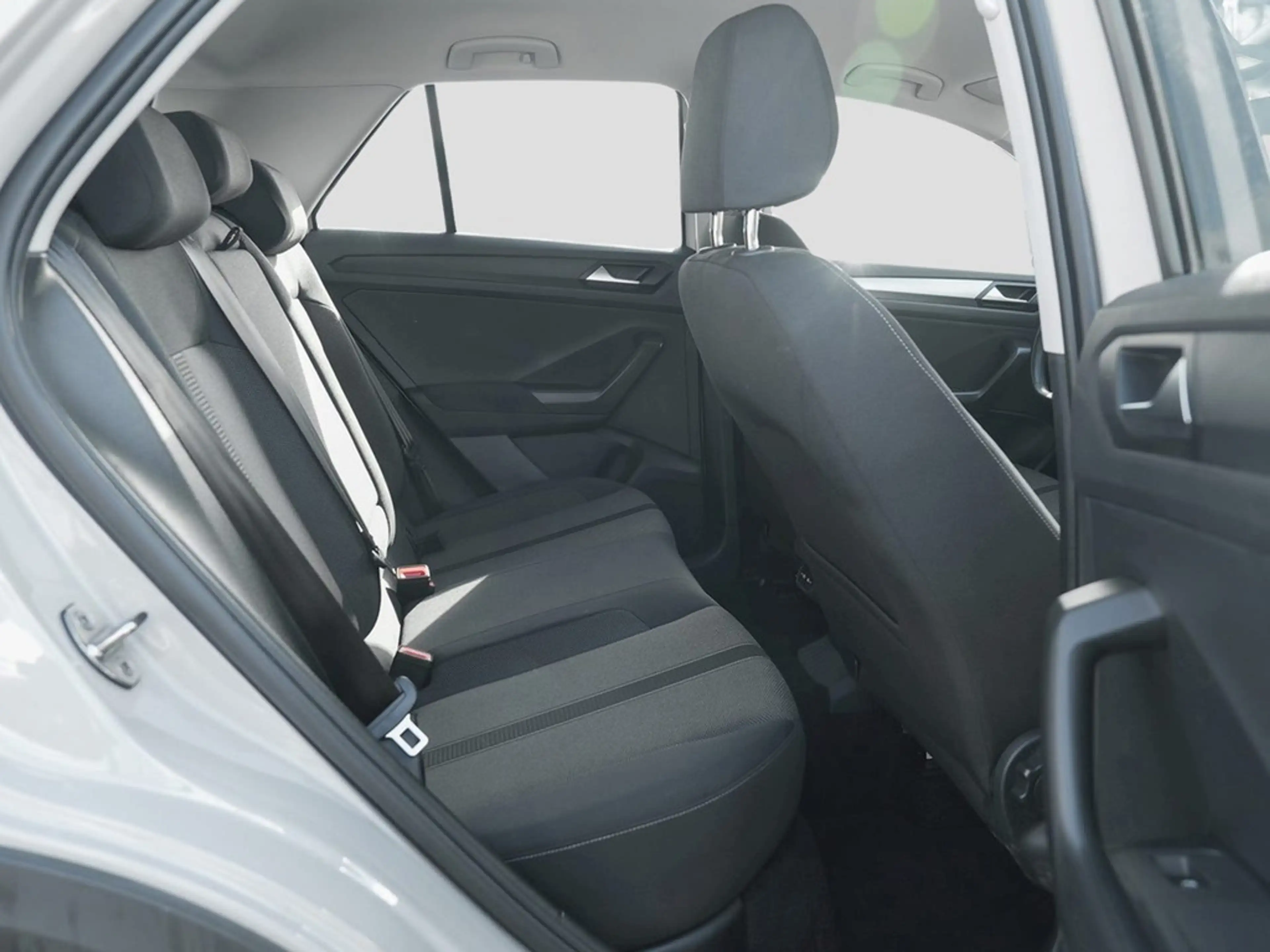 Volkswagen T-Roc 1.0 TSI LIFE /LED/AppConnect/DAB+ — photo 13