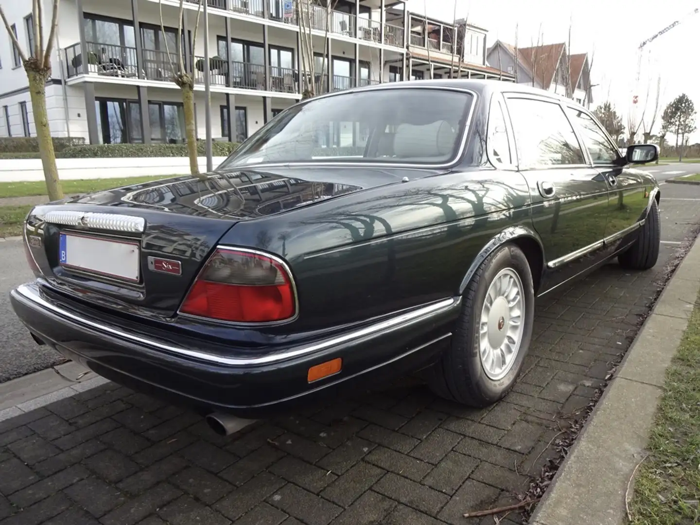 Daimler Six Long Wheel Base Grün - 2