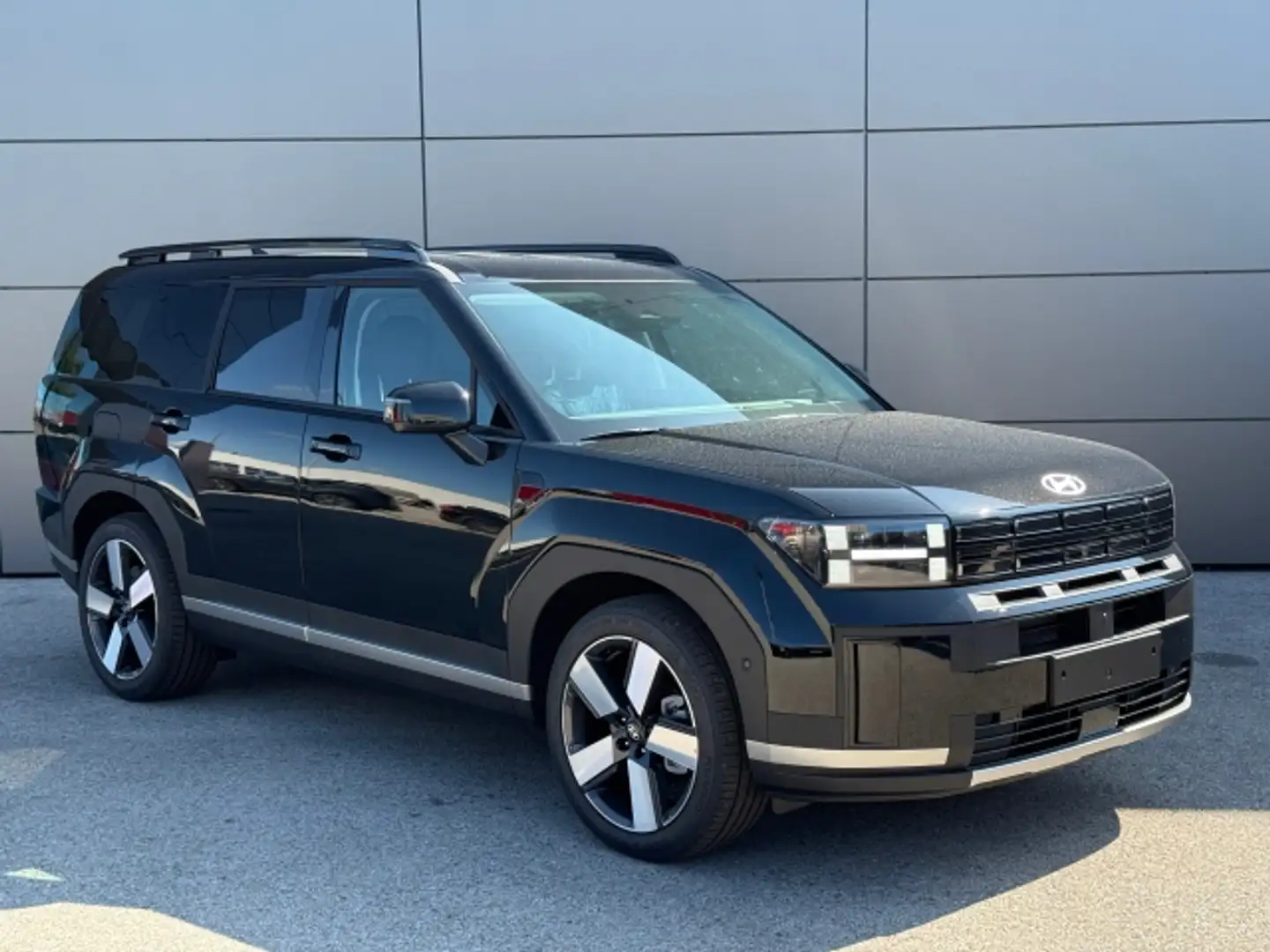 Hyundai SANTA FE (MX5) Prestige Line 1,6 T-GDI PHEV 4WD Schwarz - 1