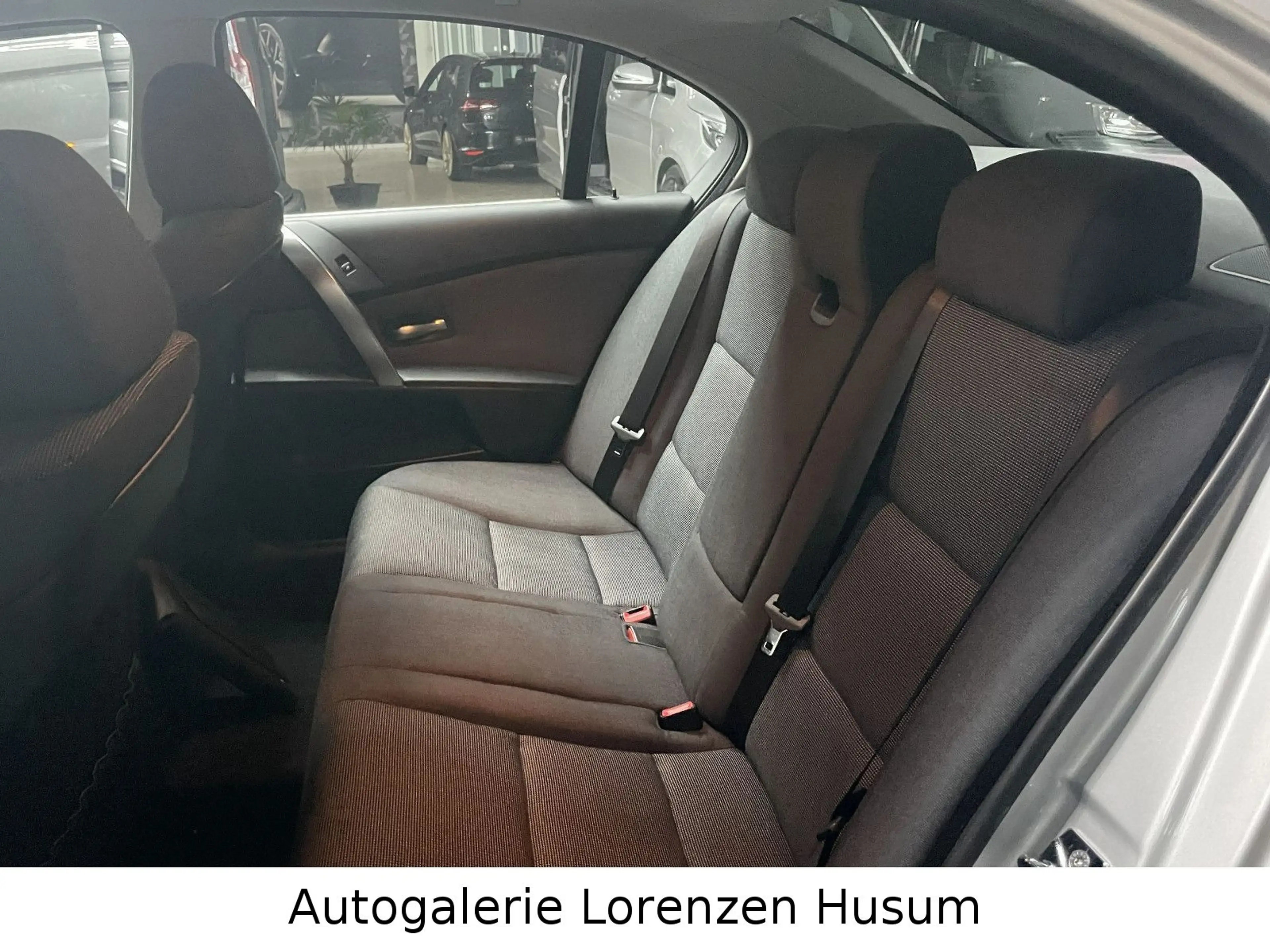 BMW 520 i — photo 13
