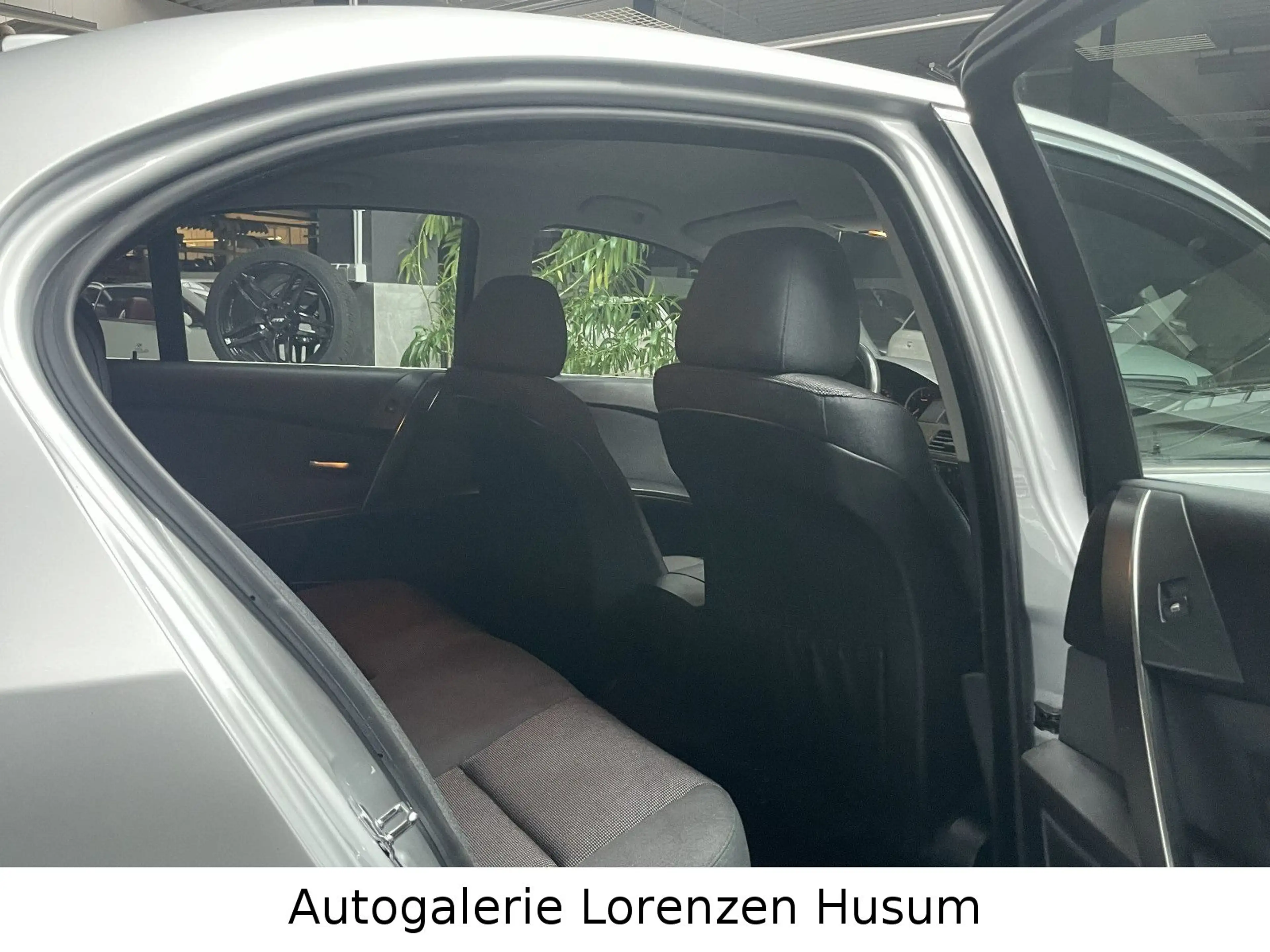 BMW 520 i — photo 14