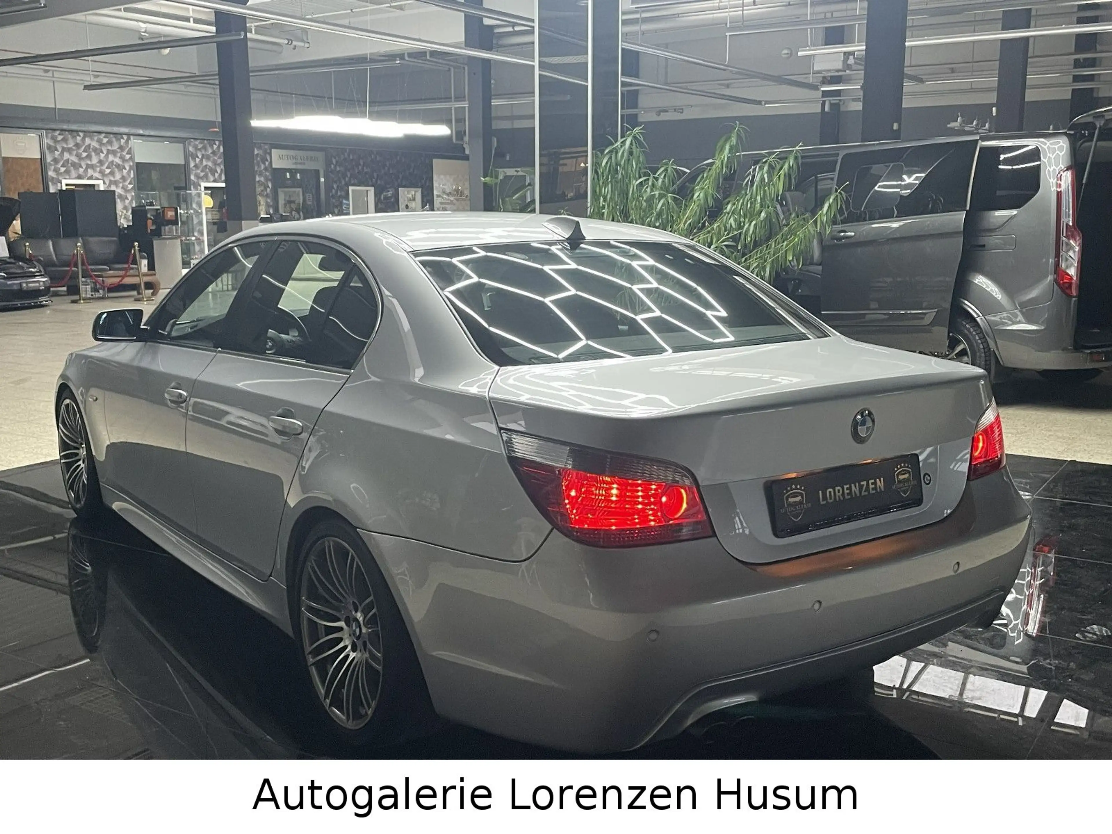 BMW 520 i — photo 9