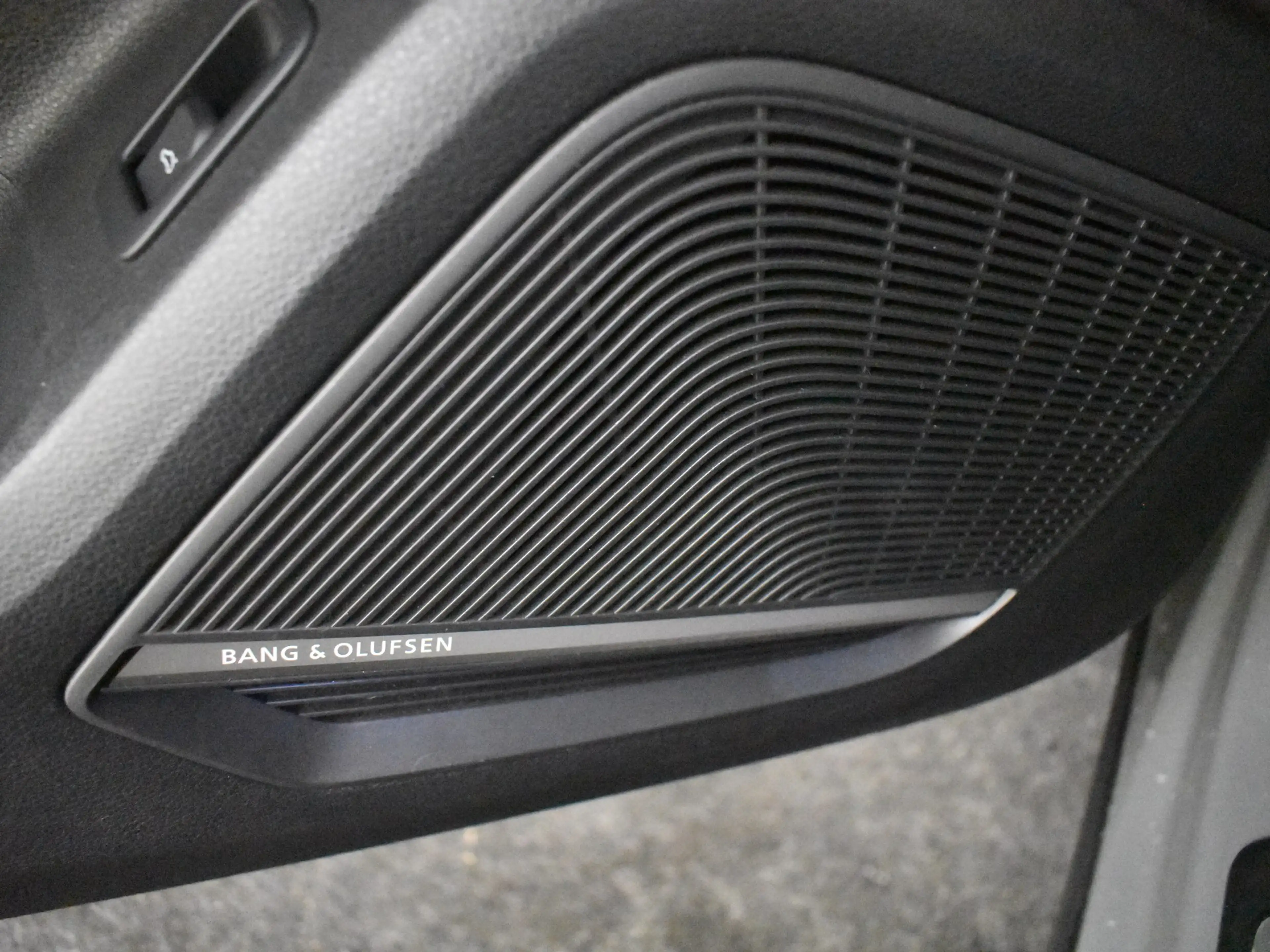 Audi Q2 1.4 TFSI CoD Launch Edition S-Line 150PK AUTO | El — photo 25