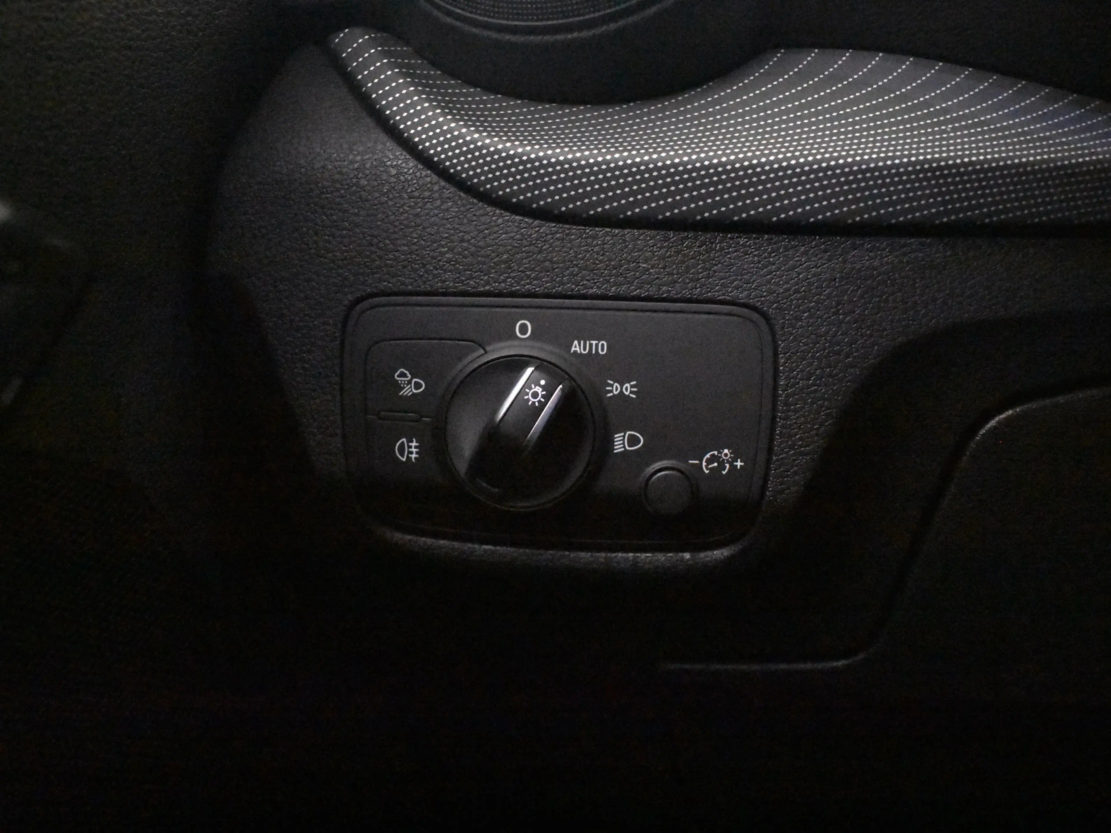 Audi Q2 1.4 TFSI CoD Launch Edition S-Line 150PK AUTO | El — photo 28
