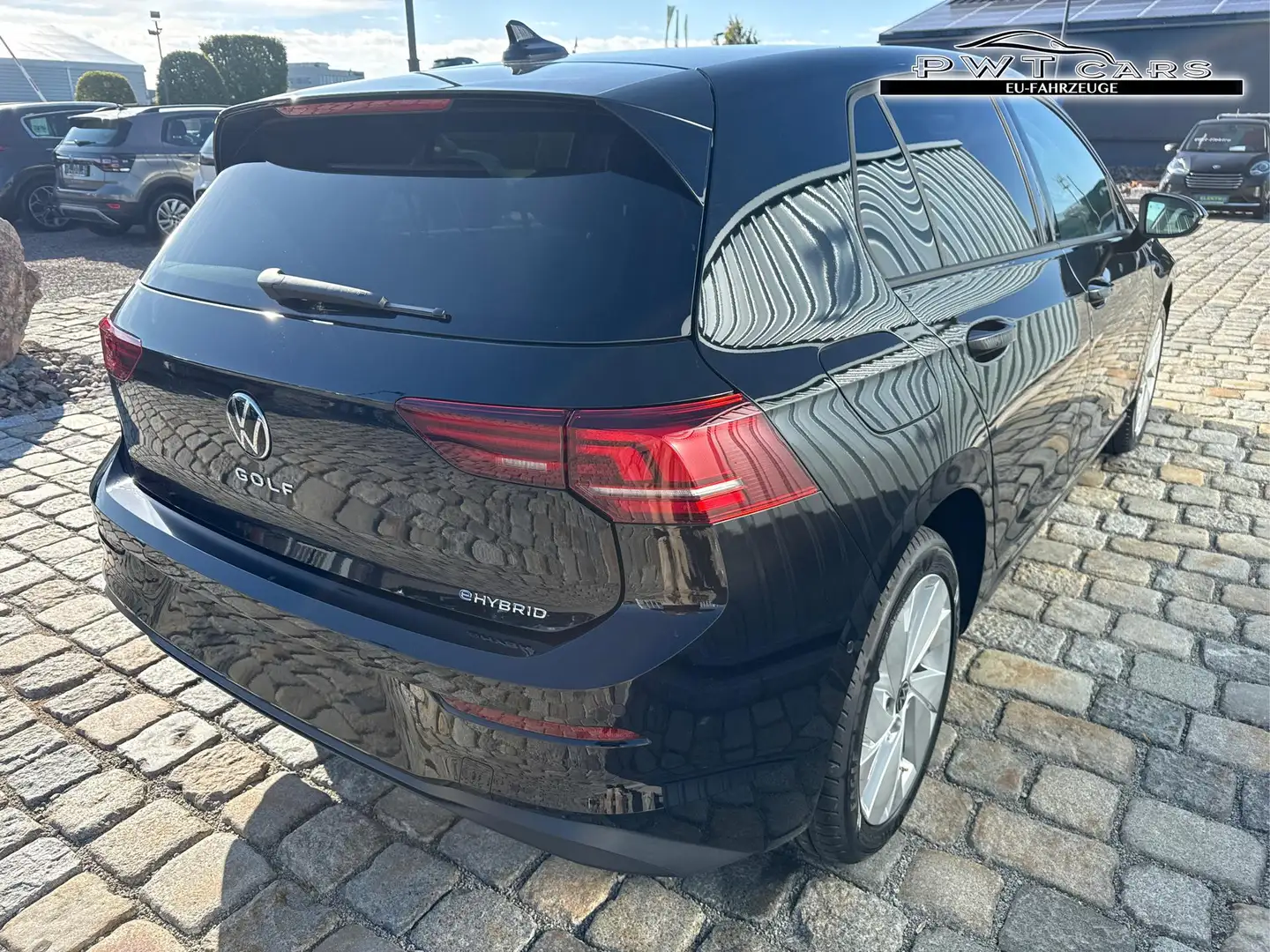 Volkswagen Golf VIII PRIME 1.5 TSI eHybrid PHEV 150 KW-Park Ass... Schwarz - 2