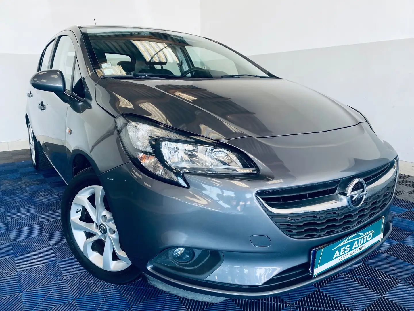 Opel Corsa Cosmo Gris - 1