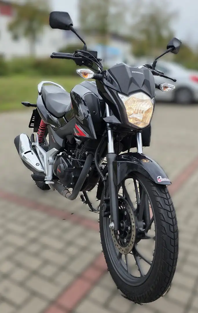 Honda CB 125 F Schwarz - 1