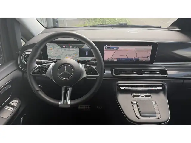 Mercedes-Benz 250 view 8