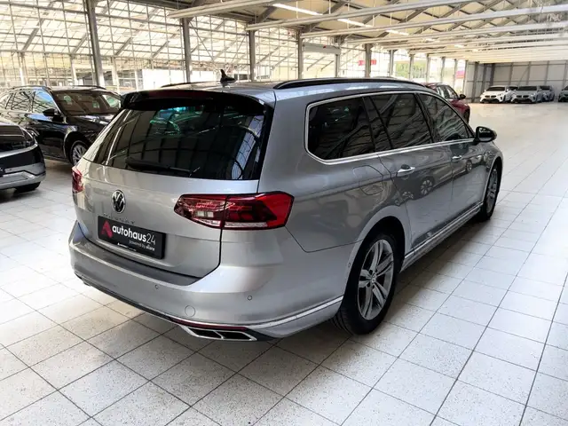Volkswagen Passat view 5