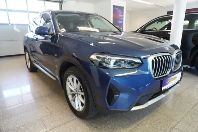 BMW X3 view 2