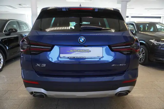 BMW X3 view 6