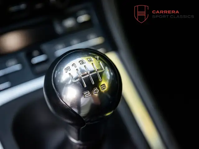 Porsche 991 view 8