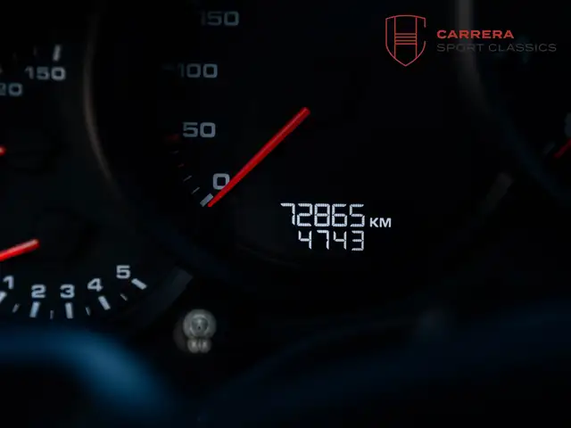 Porsche 991 view 12