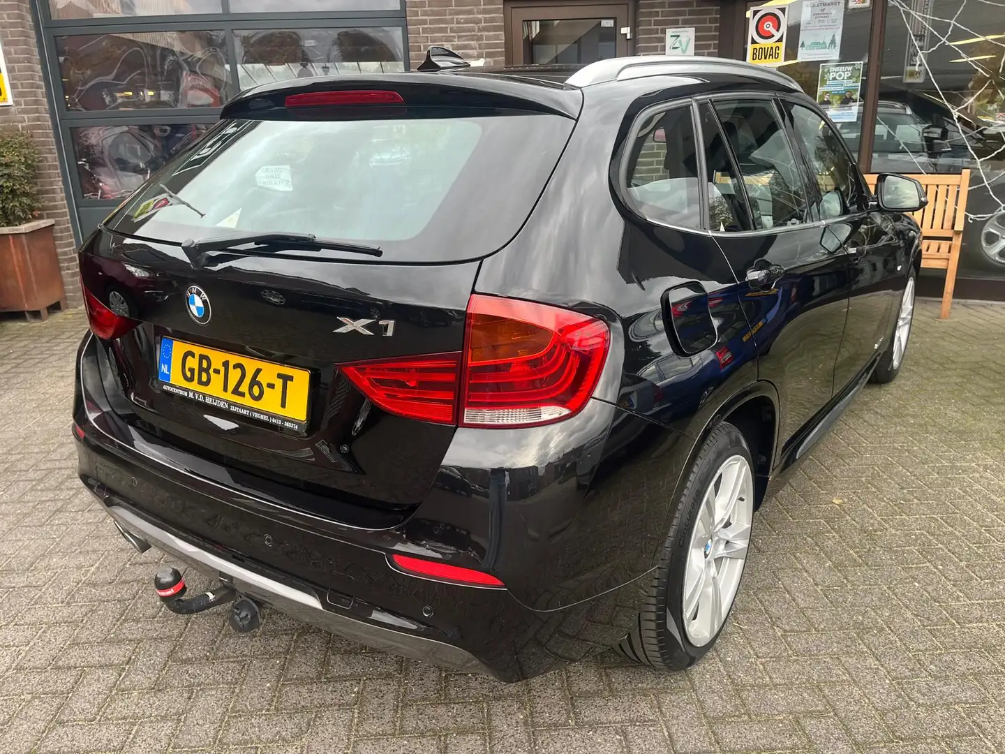 BMW X1 2.0 SDRIVE 20I High EXEC KOMT BINNEN Trekhaak Noir - 2