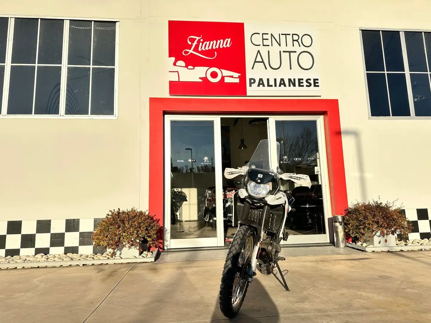 Derbi Terra 125 ENDURO STRADALE "MOTORE PIAGGIO" Alb - 1
