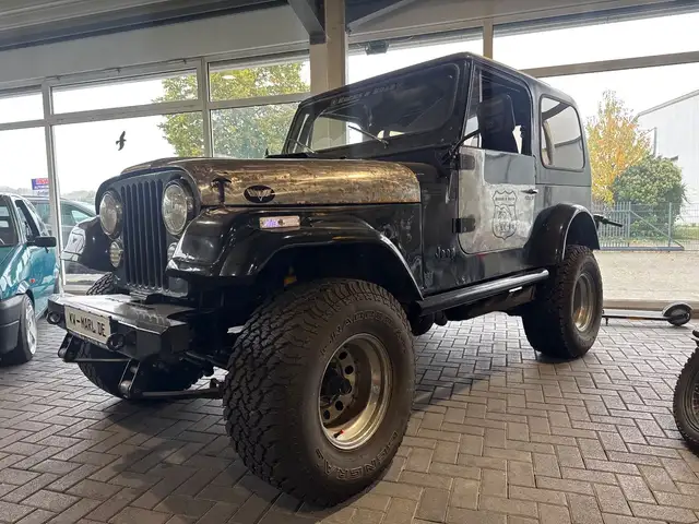 Jeep CJ-7 V8 Automatik 340 PS H-KENNZ Frame Off rest.