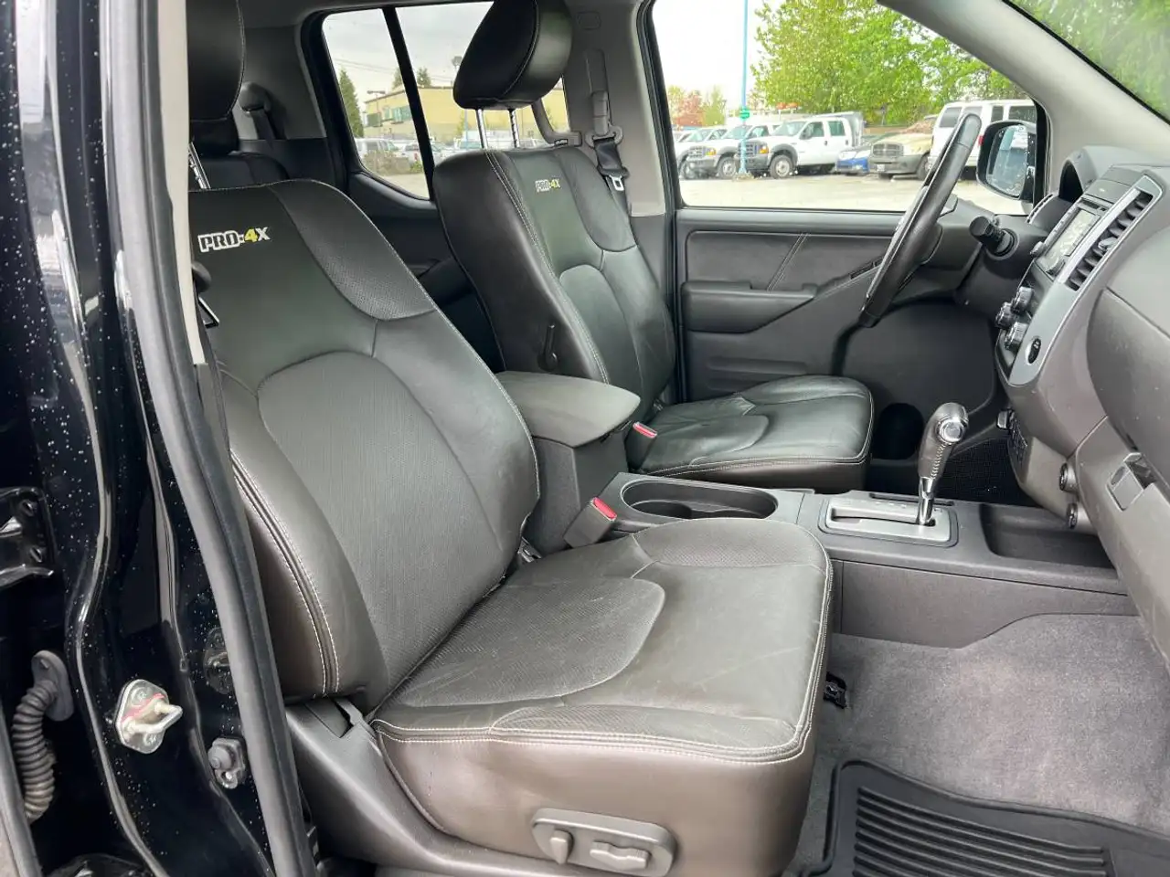 Nissan Frontier снимка Nissan Frontier