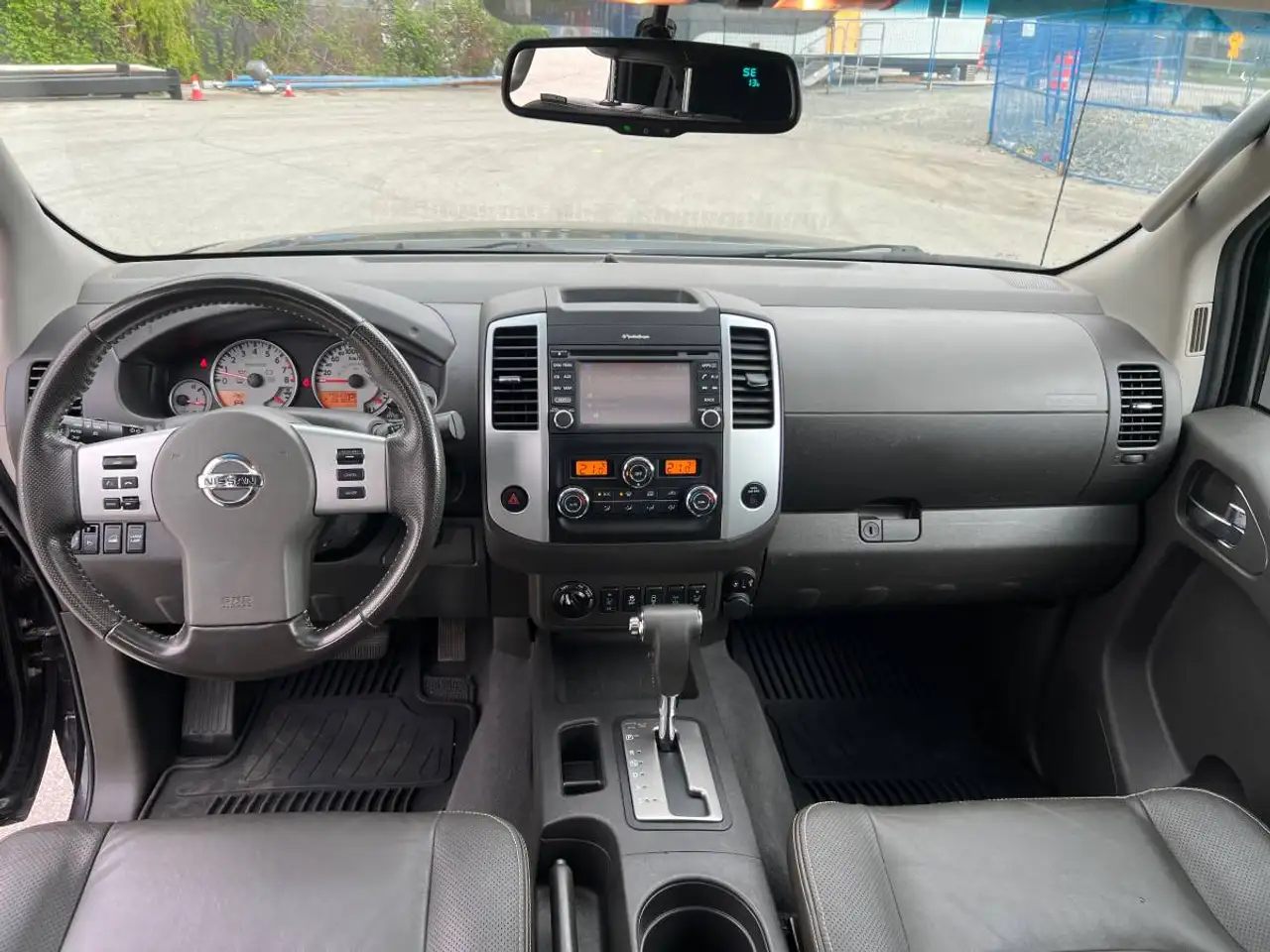 Nissan Frontier снимка Nissan Frontier