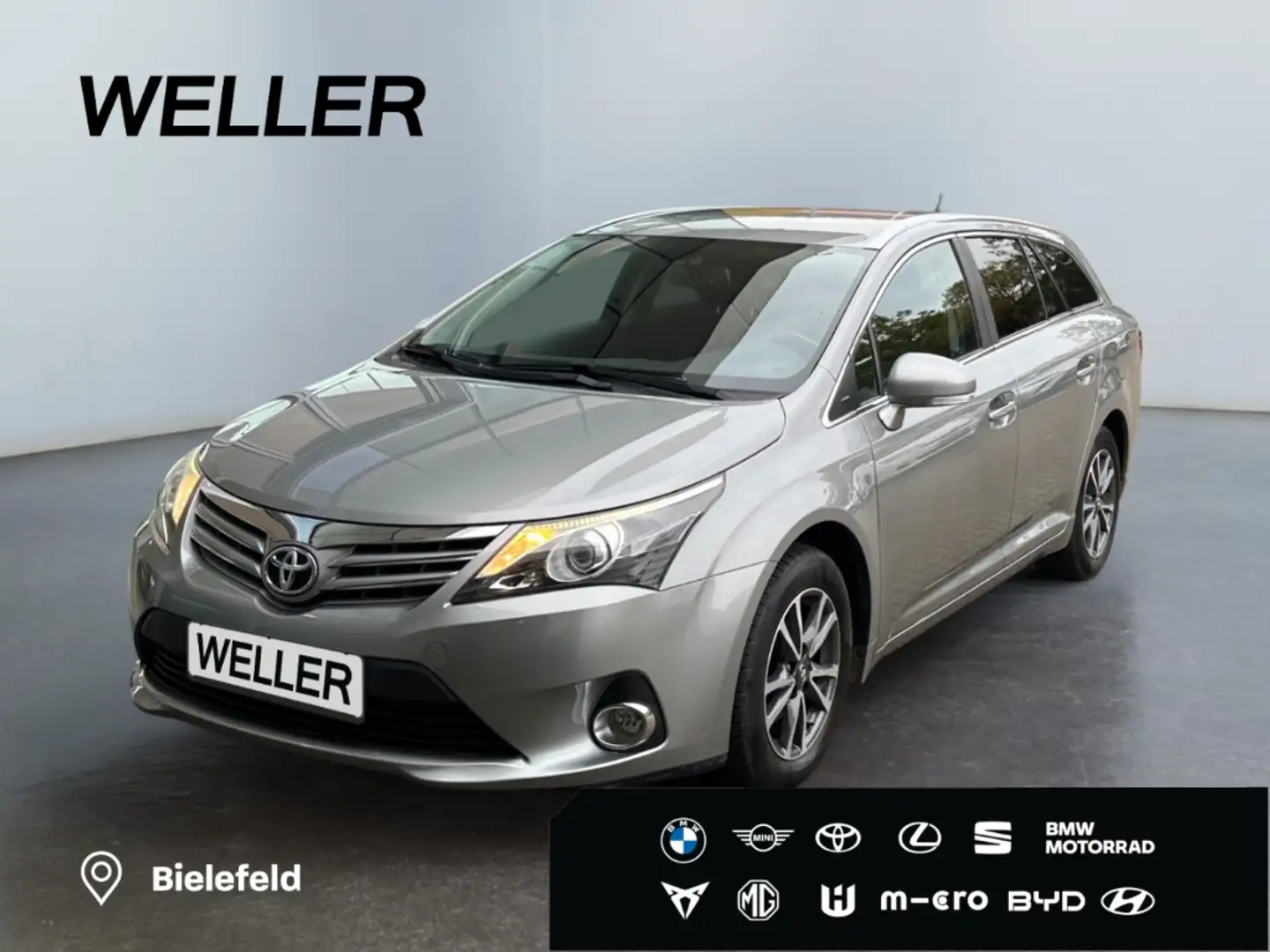 Toyota Avensis Combi 1.8 Edition (2014) *Kamera*SHZ*BT* Silber - 1