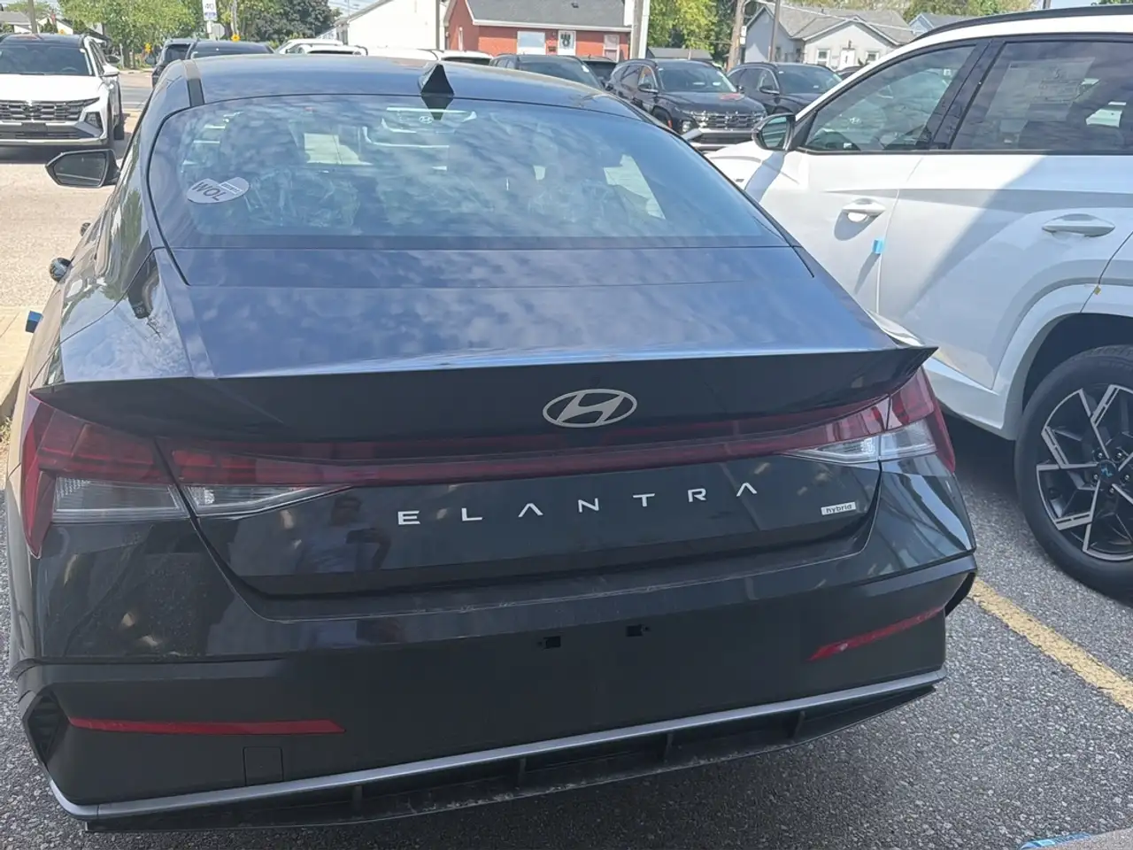 Hyundai ELANTRA photo Hyundai ELANTRA