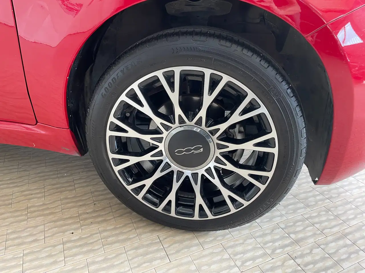Fiat 500 1.0 hybrid 70cv 2024 Cerchi 16"+Sensori +Fendi 11