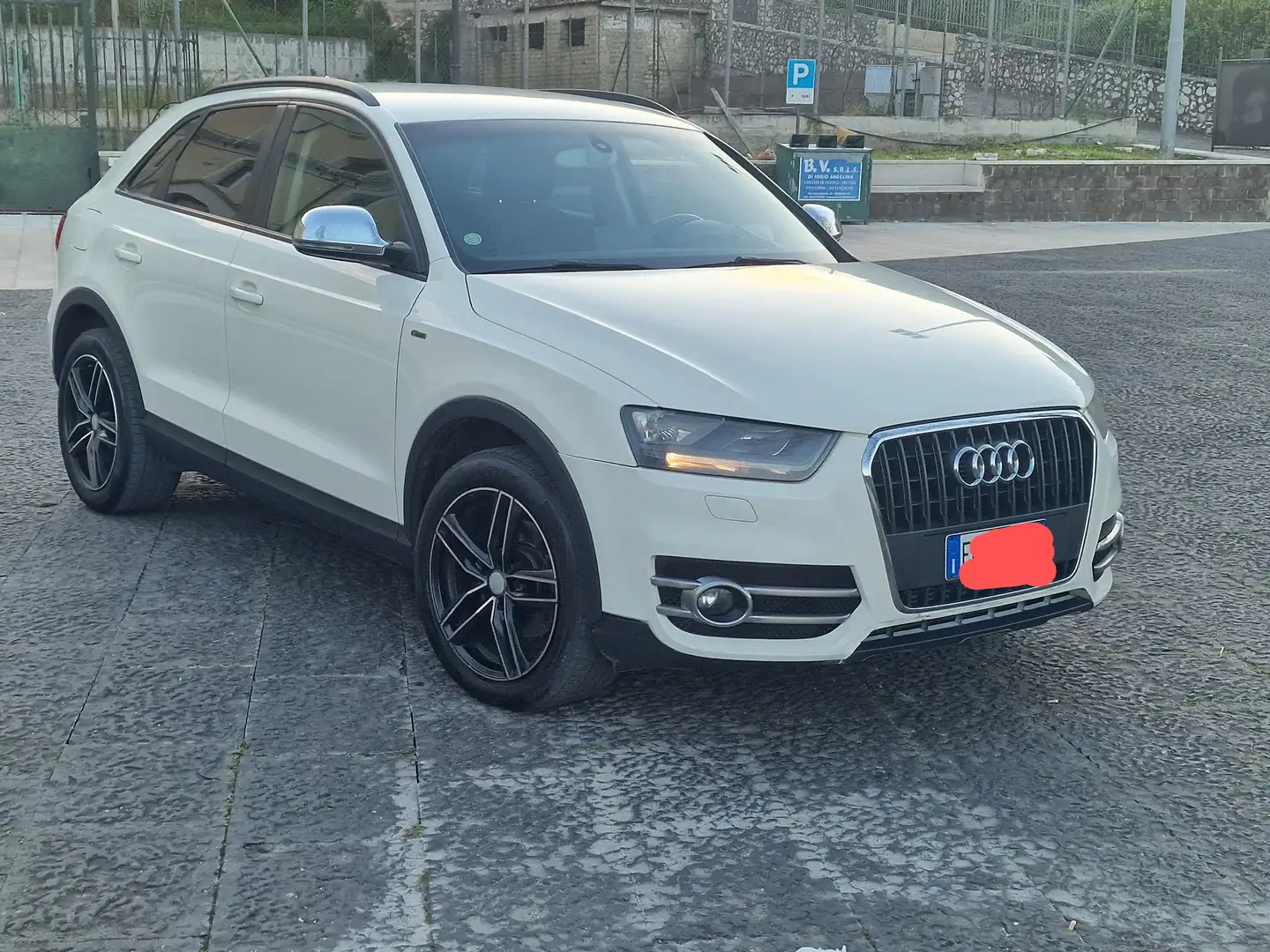 Audi Q3 2000 D 140cv Bianco - 1