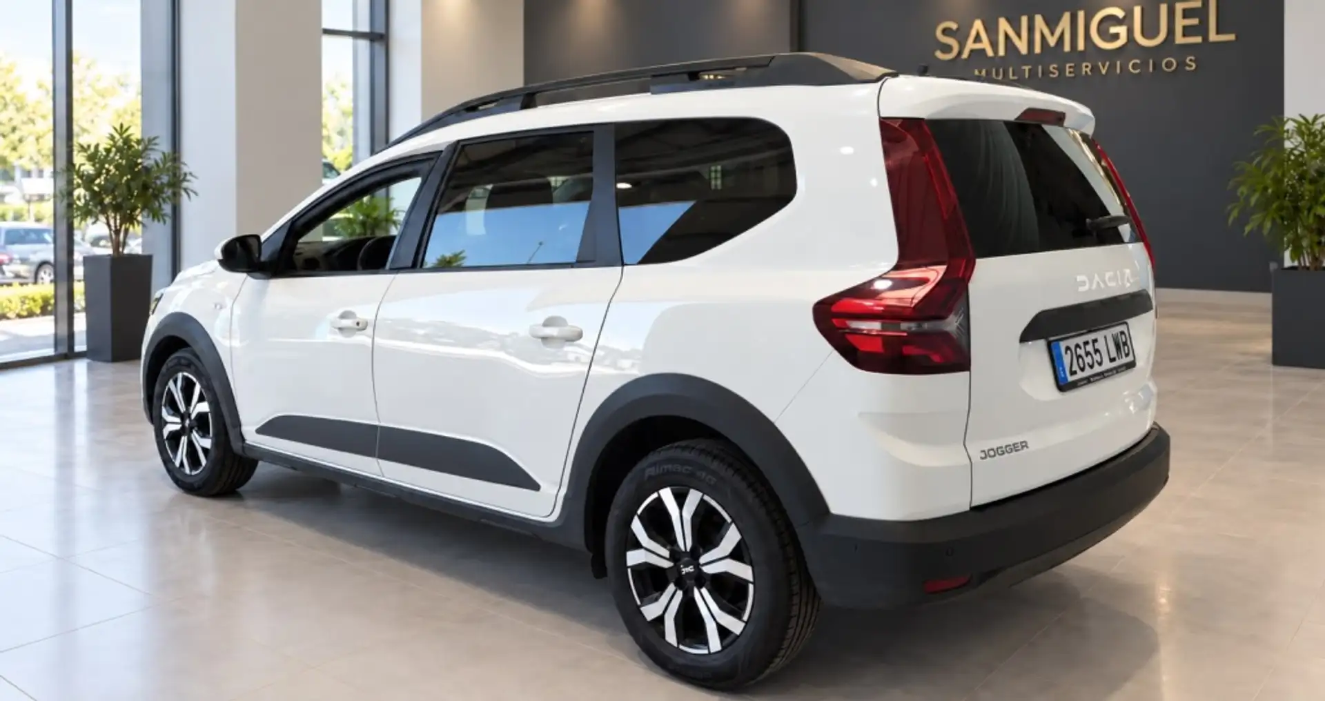 Dacia Jogger Berlina Manual de 5 Puertas - 2