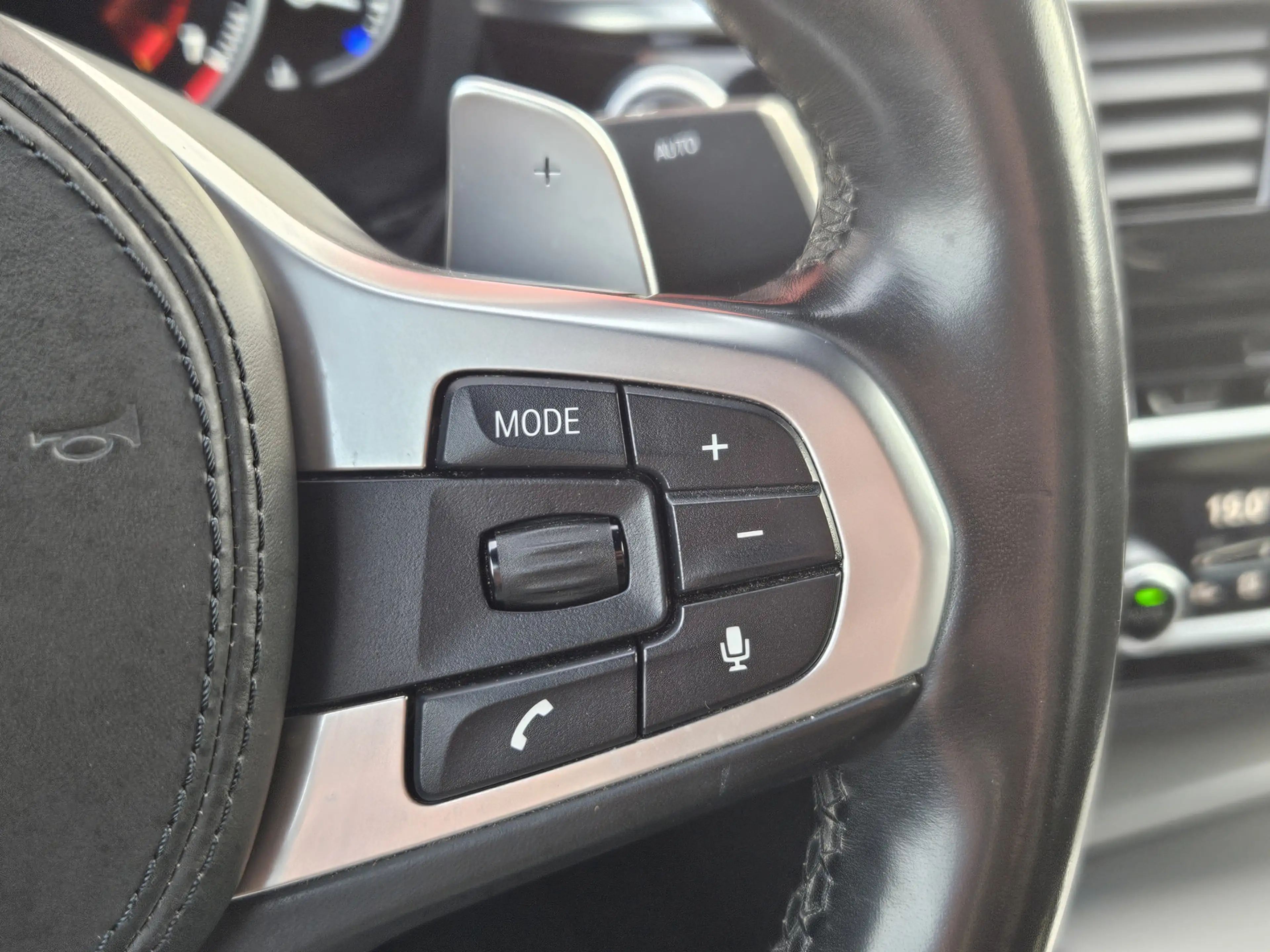 BMW M550 5-serie M550i xDrive High Executive | Head-up | El — photo 16