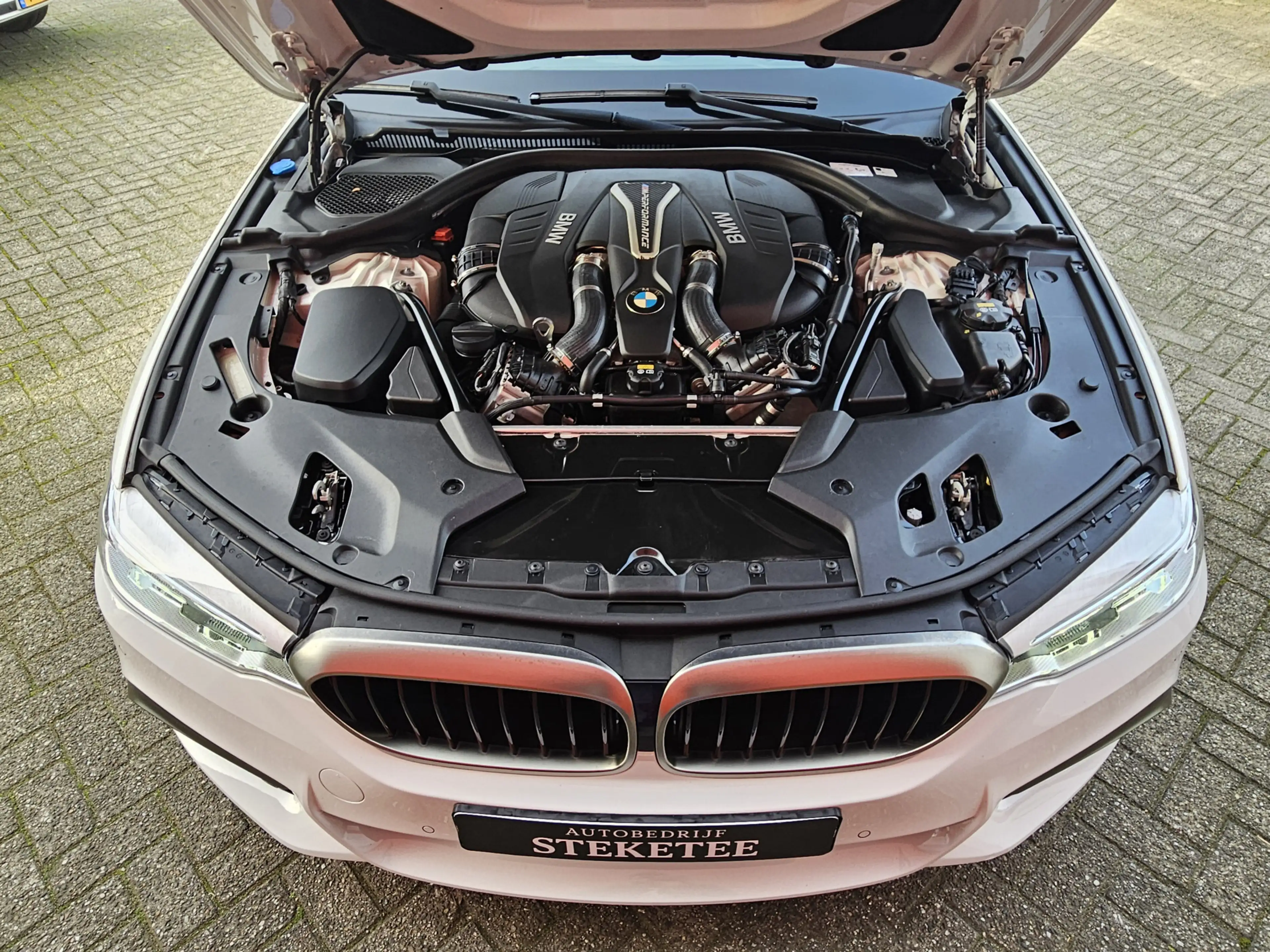 BMW M550 5-serie M550i xDrive High Executive | Head-up | El — photo 34