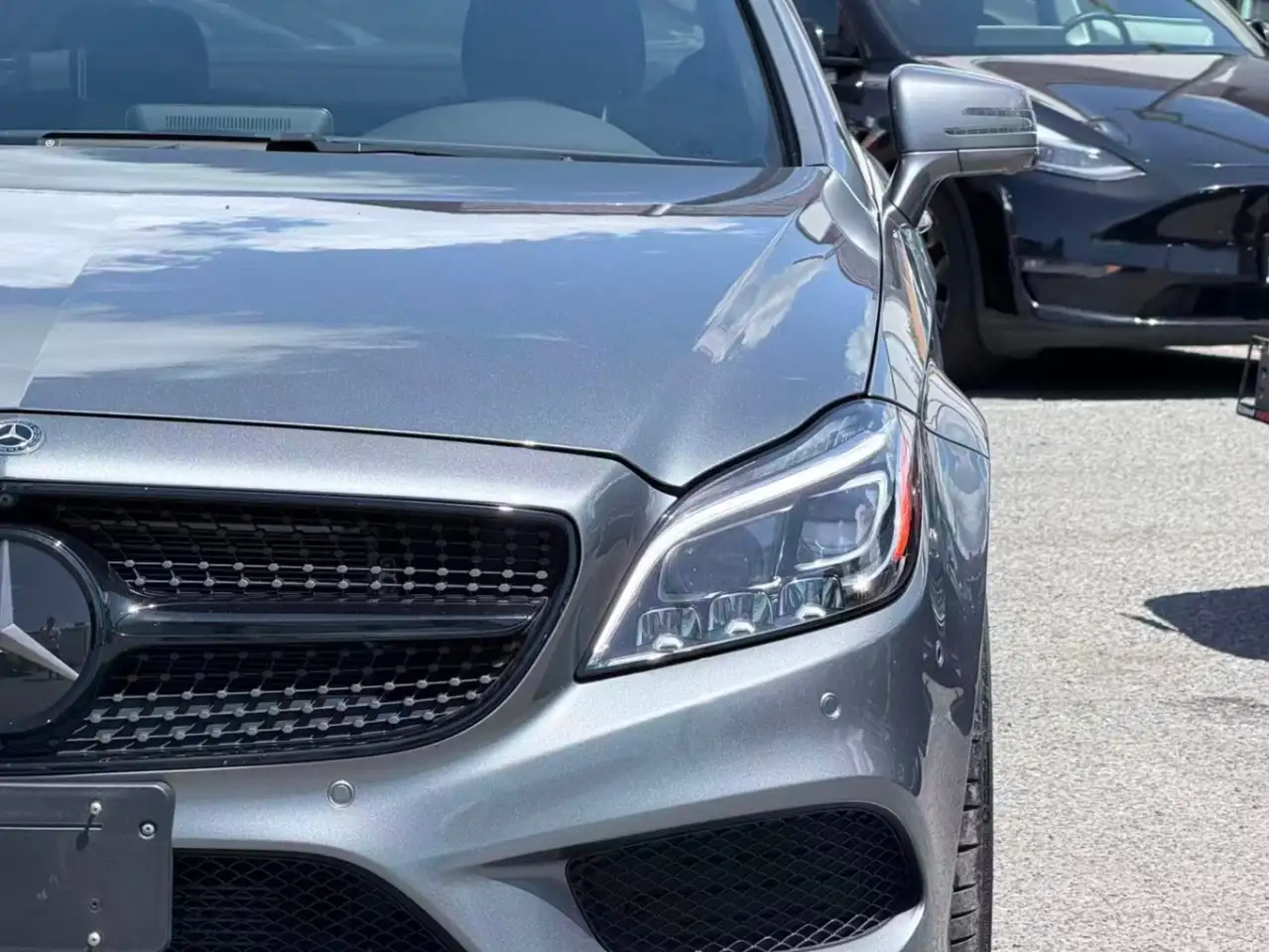 Mercedes-Benz CLS снимка Mercedes-Benz CLS