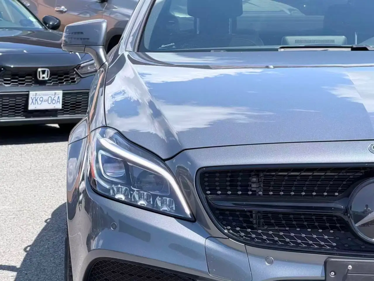 Mercedes-Benz CLS снимка Mercedes-Benz CLS