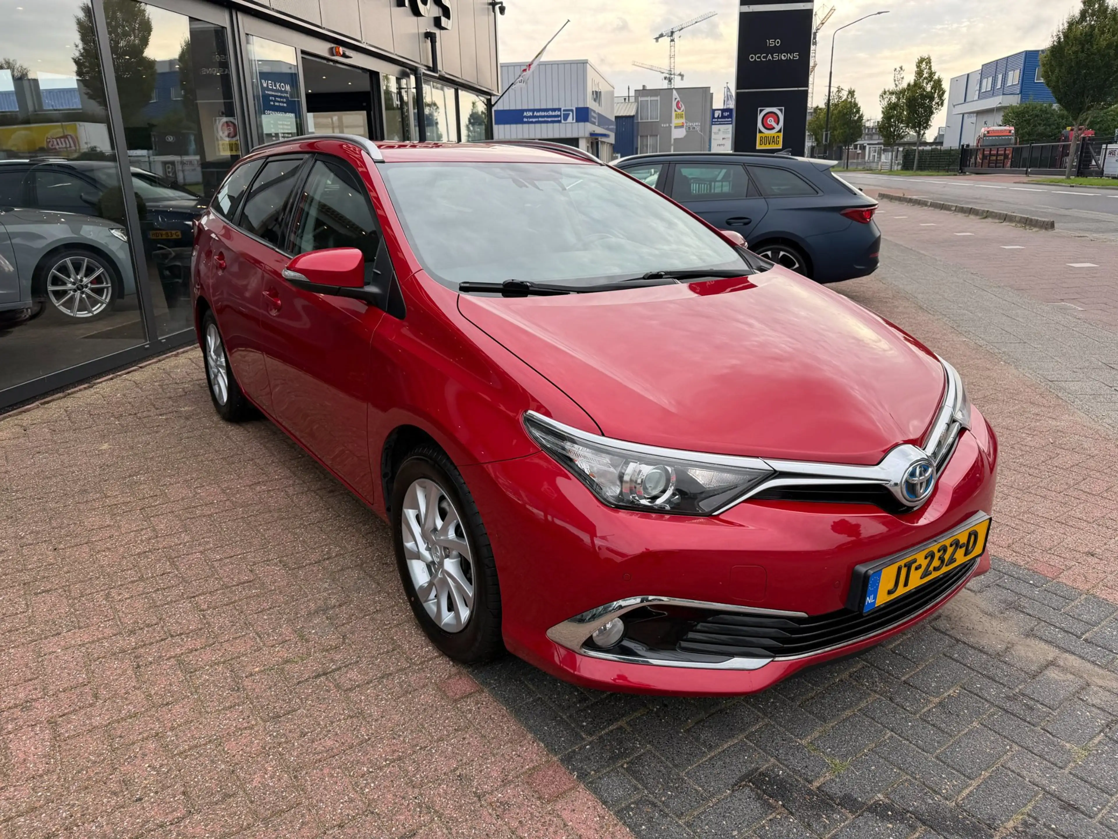 Toyota Auris Touring Sports 1.8 Hybrid Executive AUT|Carplay — photo 6