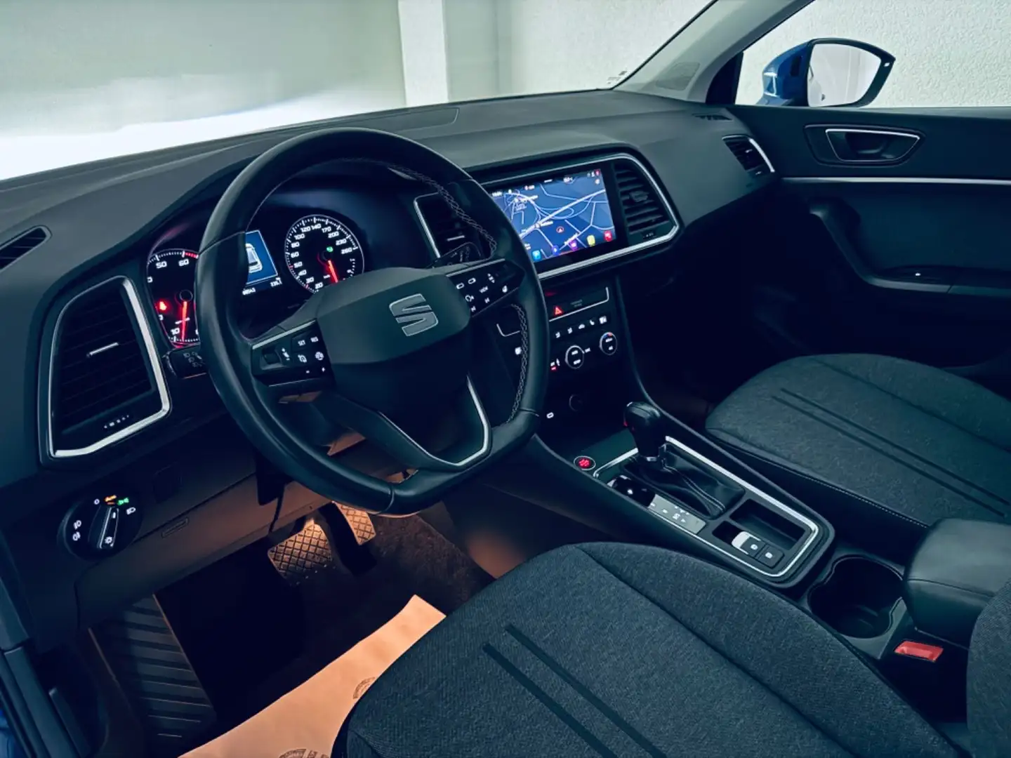 SEAT Ateca Style 1.5 TSI * 1.H* NAVI * AHK * 8xALU * Blau - 2