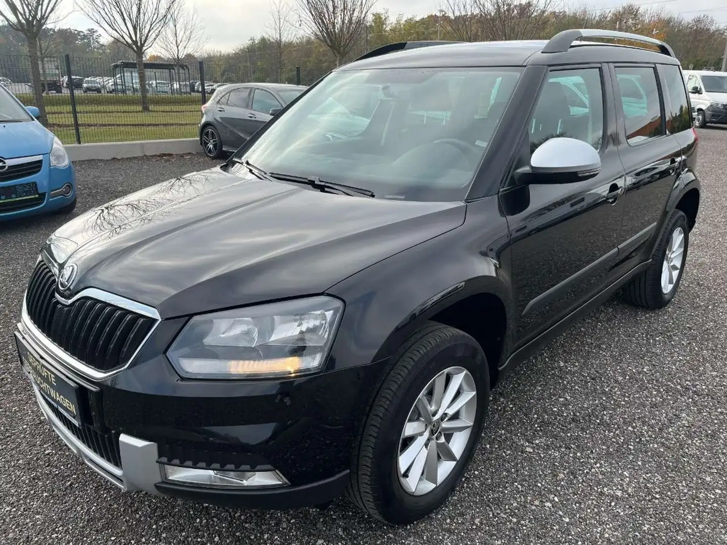 Skoda Yeti Yeti Outdoor 1,2 TSI Active Active Schwarz - 1
