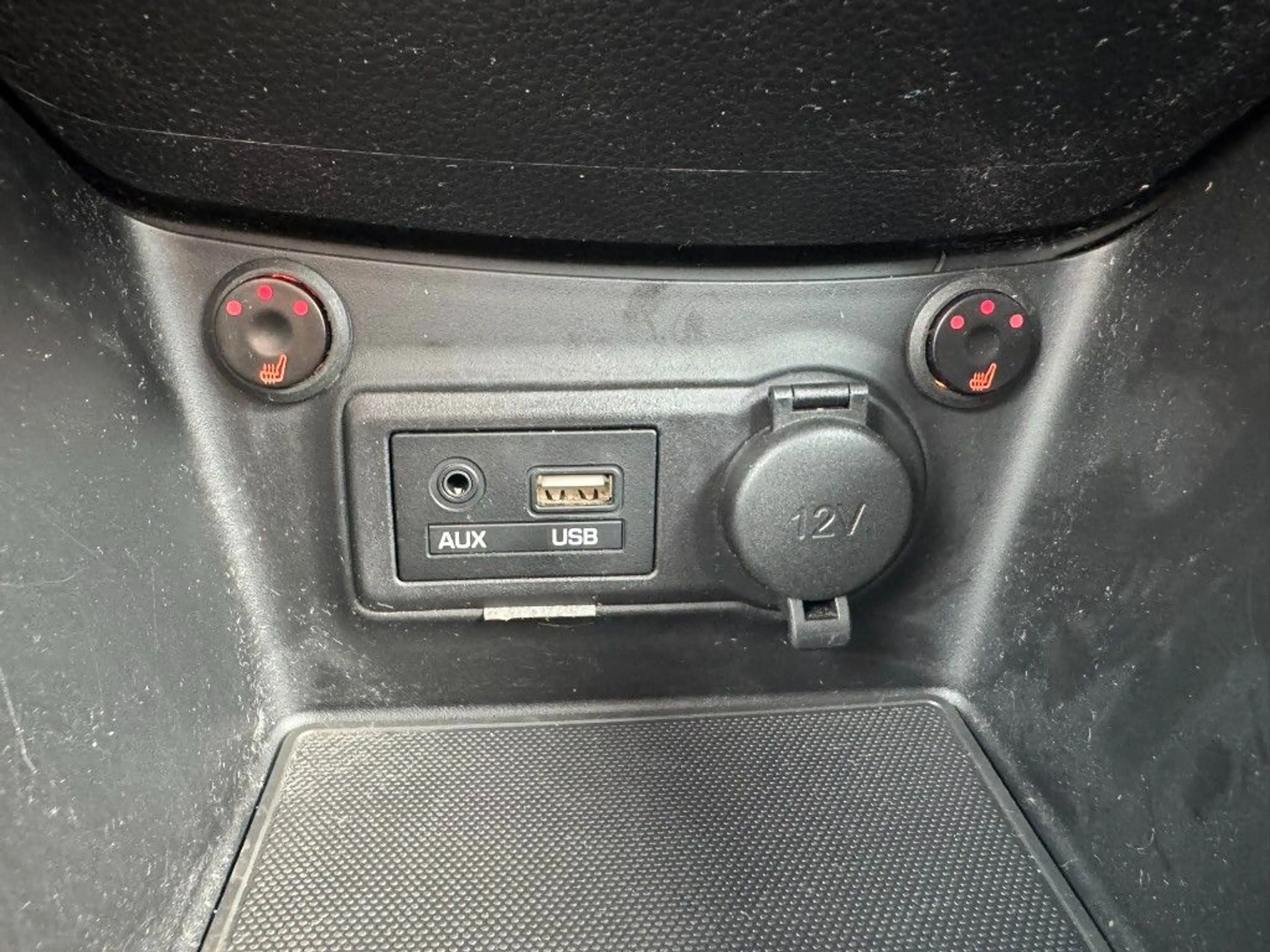 Hyundai iX20 Style Automatik / ALLWETTERREIFEN — photo 20