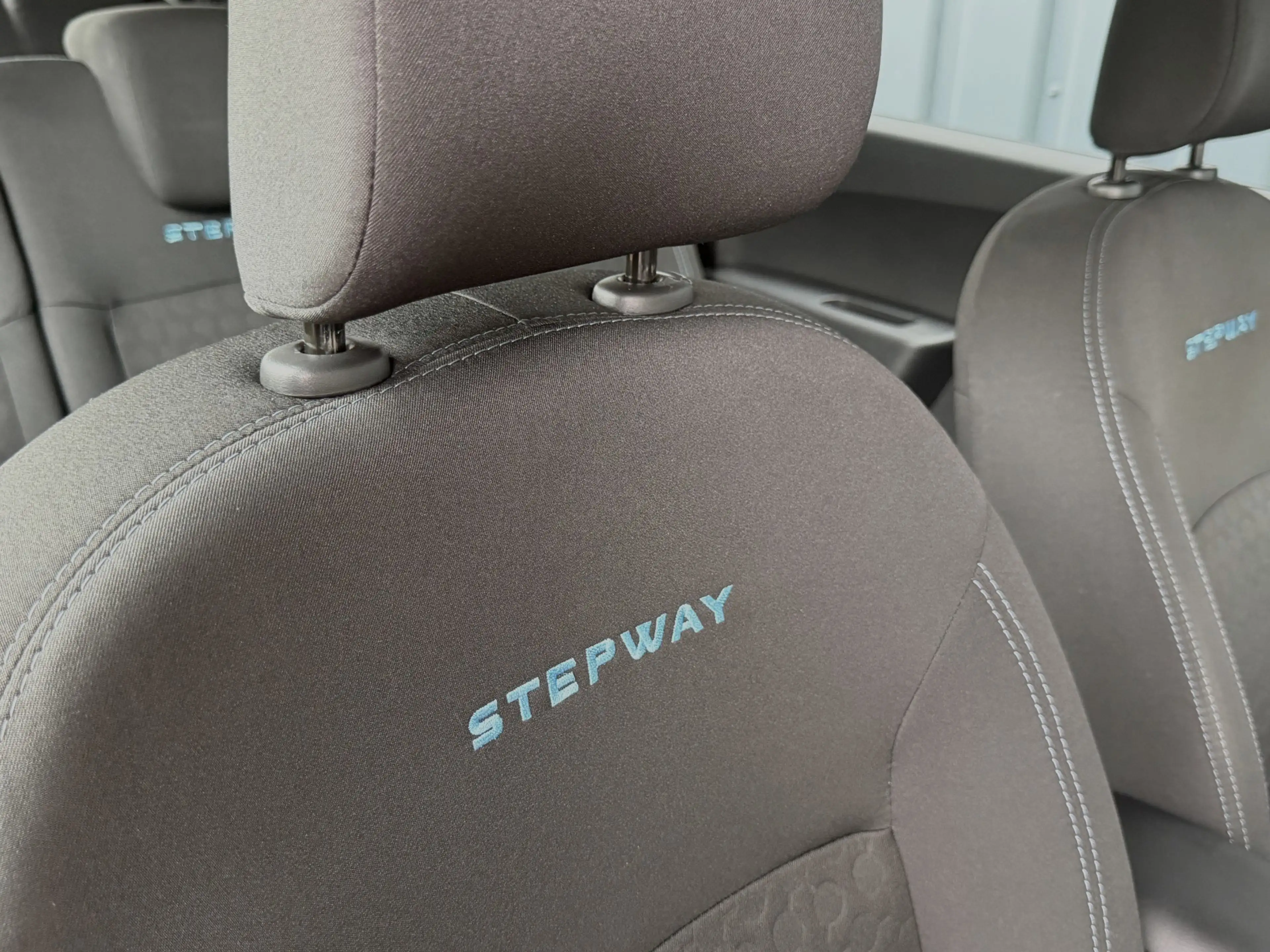 Dacia Lodgy 1.2 TCe Stepway 7-PERSOONS!/ONDERHOUDEN!/NW APK!/ — photo 13