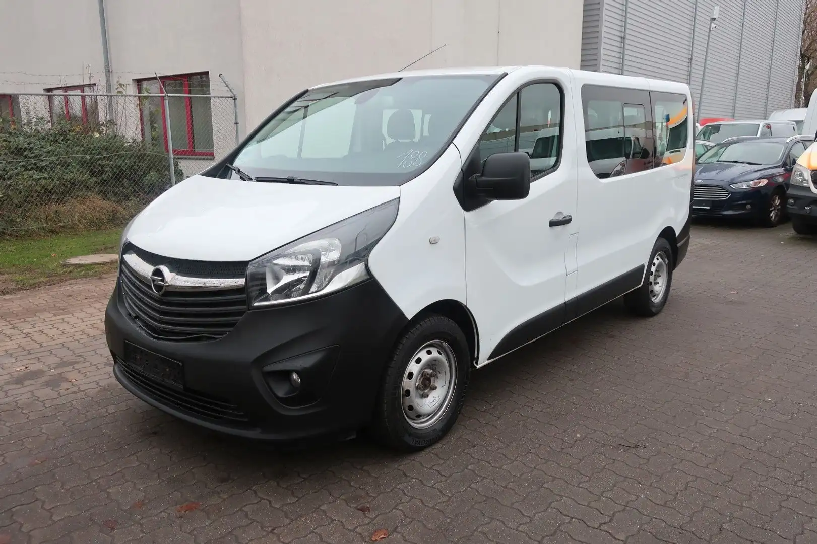 Opel Vivaro B Kombi L1H1 Klima / AHK / 9 Sitze Bianco - 1
